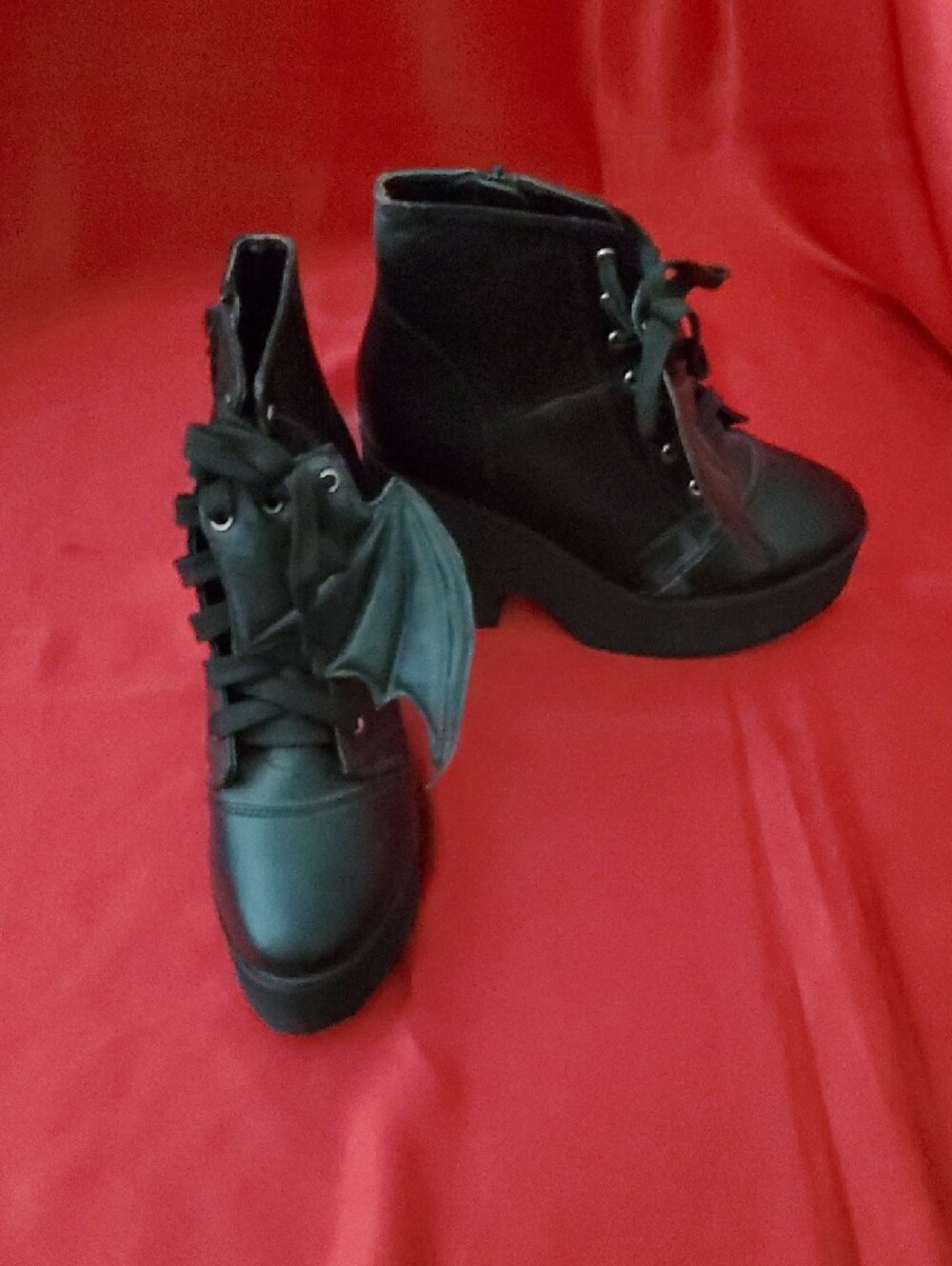 Hot Topic’s Iron Fist's Bat Royalty Black Platform Lace-Up Boots - Picture 12 of 16
